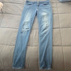 Light wash Jeans